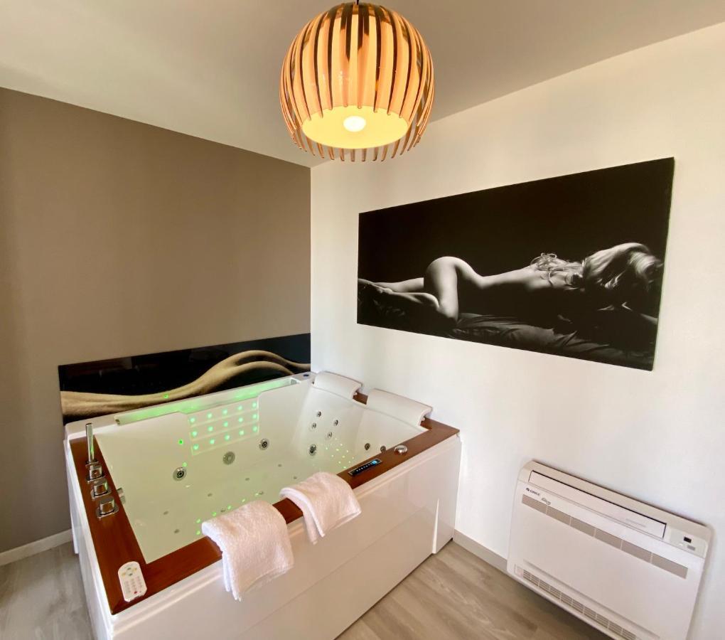 La Vague Tendresse - Vue Mer - Jacuzzi & Sauna Le Tréport Buitenkant foto